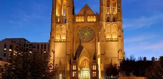 Nob Hill Attractions list showing grace cathedral